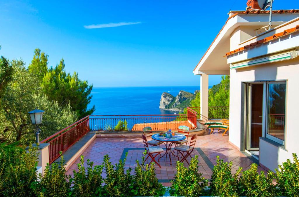 Nerano House | Christa Guest House