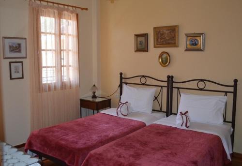 Perama House | Chrysoula's Guests