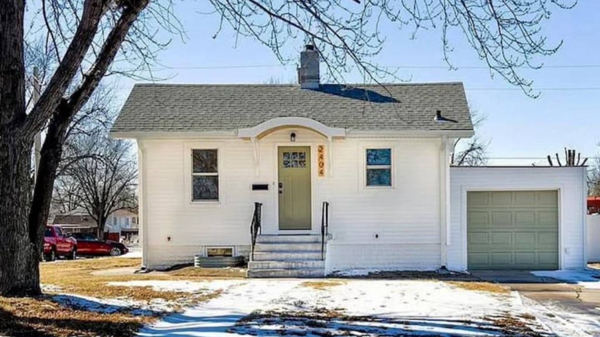 Grand Island House | Chubs Cottage