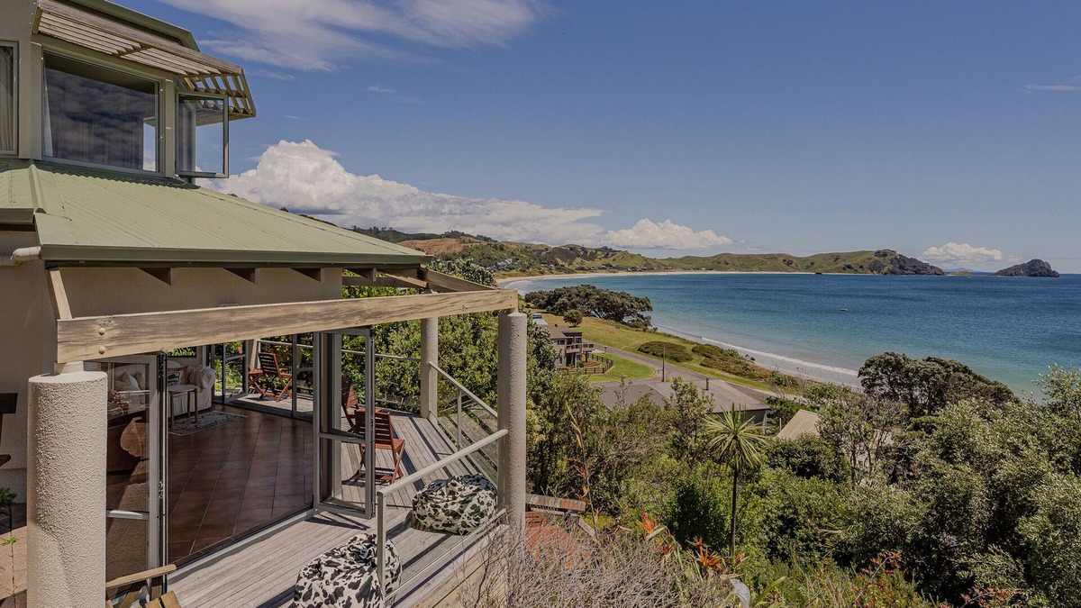 Opito Bay House | Chuck’s Retreat - Opito Bay Holiday Home