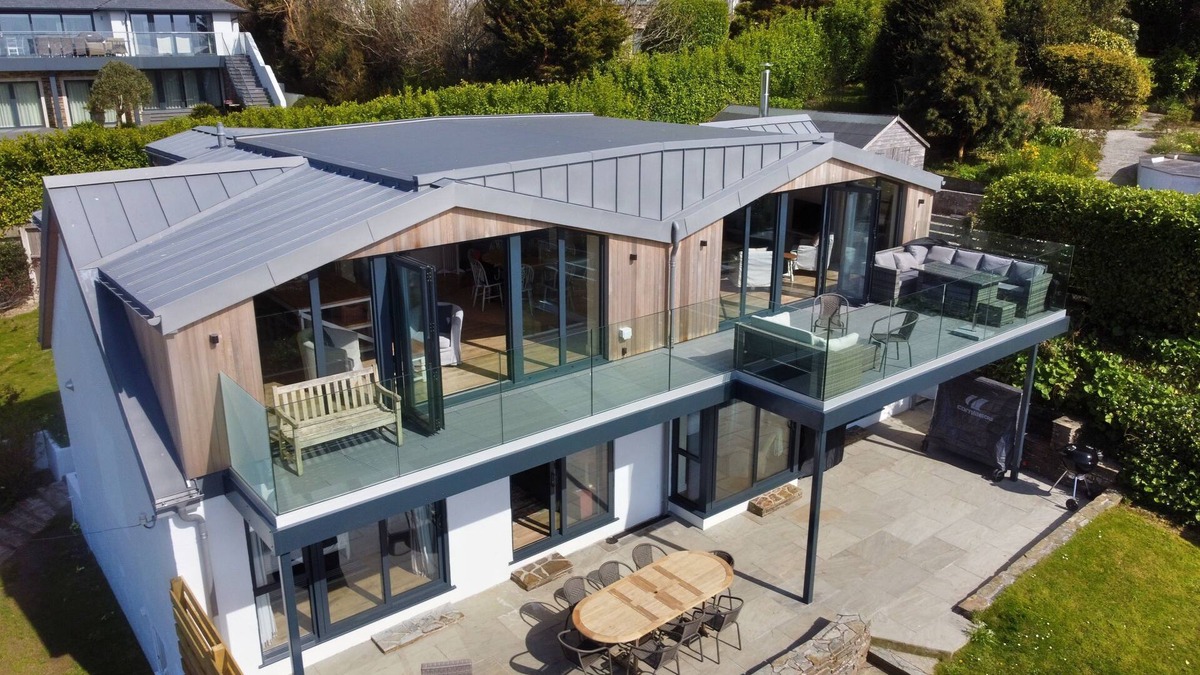 St. Mawes Cottage | Chupra - sleeps 8 guests in 4 bedrooms