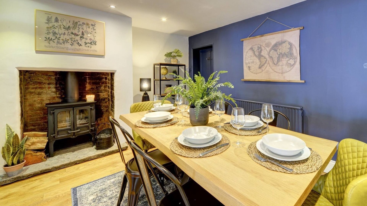 Warwick Town Centre House | Church Bells House - Townhouse in Central Warwick