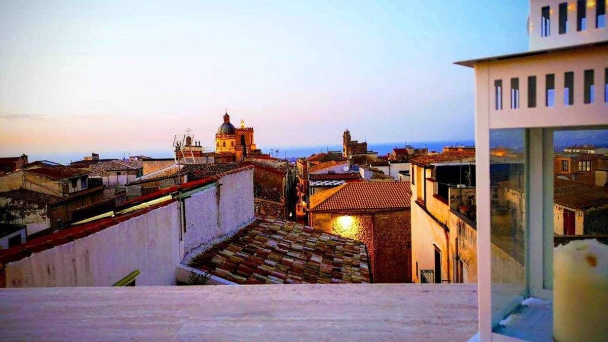 Alcamo Historic Center Apartment | Cielo D'Alcamo vacation homes - Pulzella