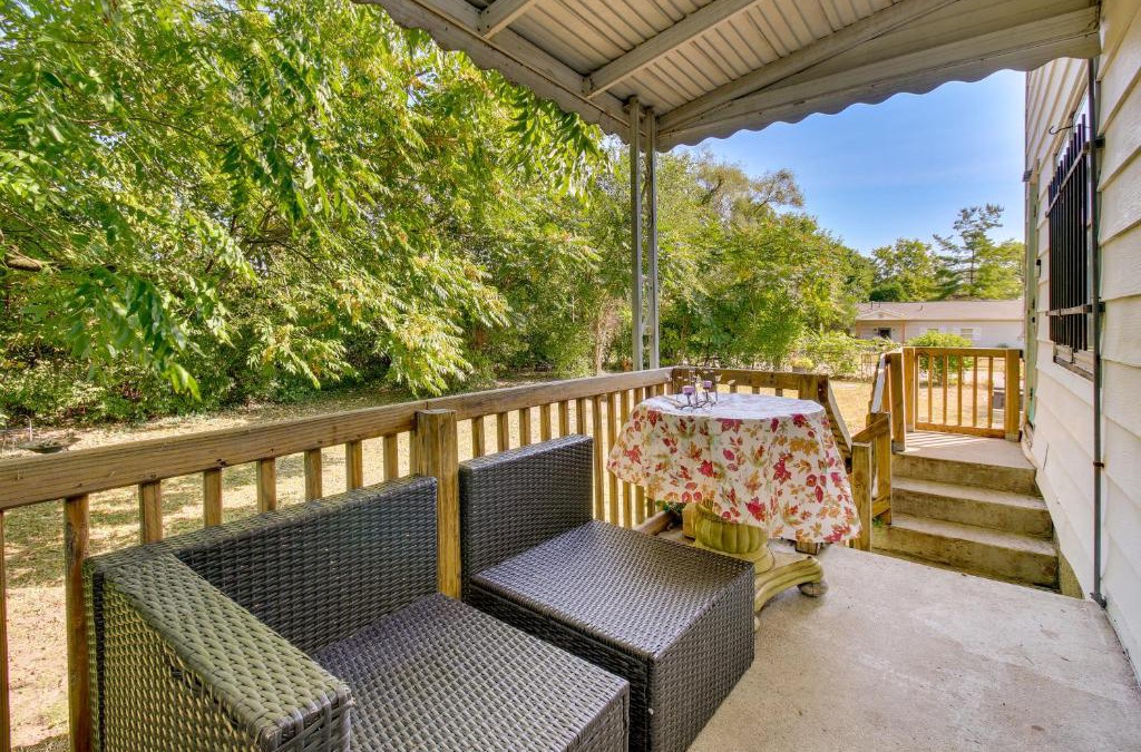 Lincoln Heights House | Cincinnati Home Rental with Balcony and Fire Pit!