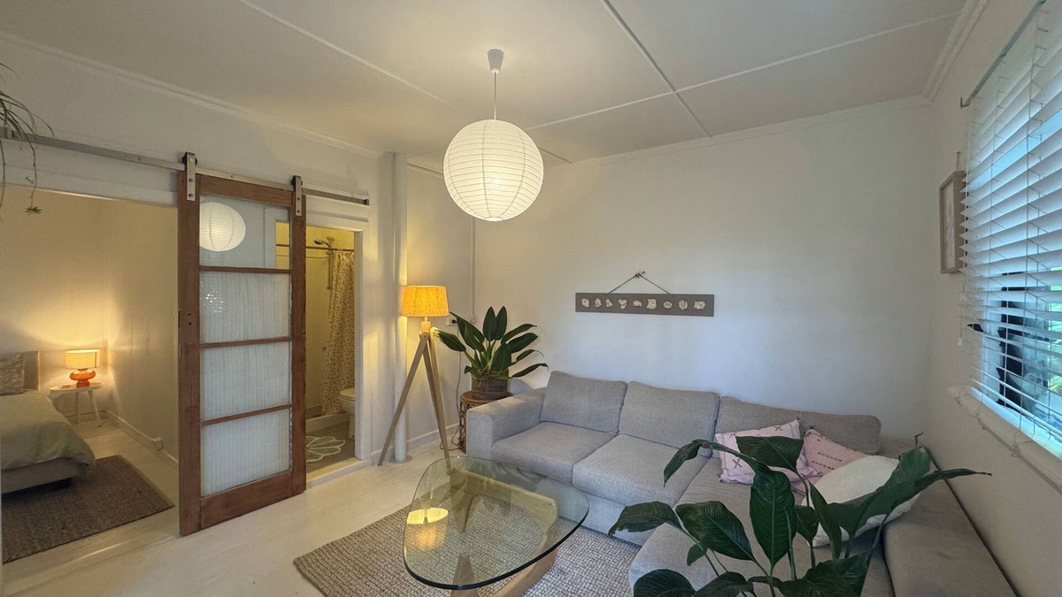Sawtell Apartment | Cinnamon Pod~Beach Getaway! 100m to beach.