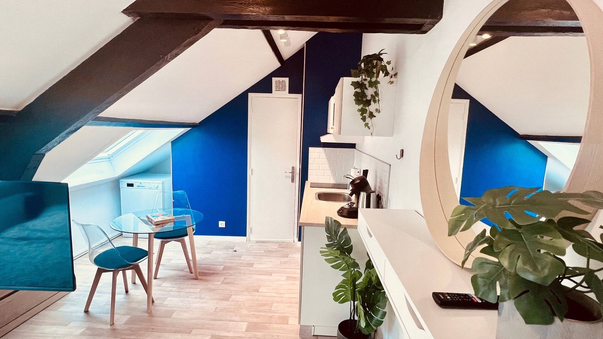 Saint-Honore - Jeanne d'Arc Apartment | Cinq semaines en ballon