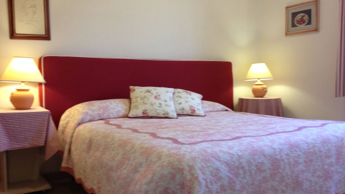 Sant' Ambrogio Apartment | CIOMPI SQUARE -S.AMBROGIO : the best location to enjoy Florence -LIFT-A/C-WI-FI