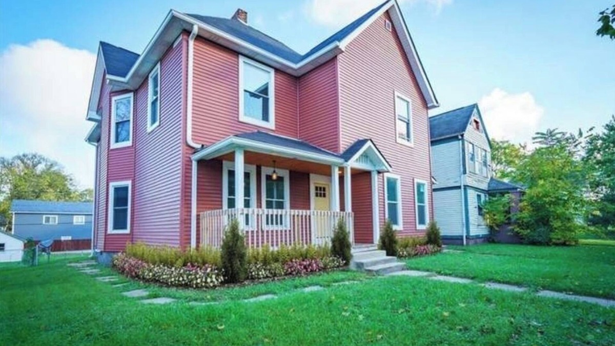Windsor Park Apartment | Circle City BnB