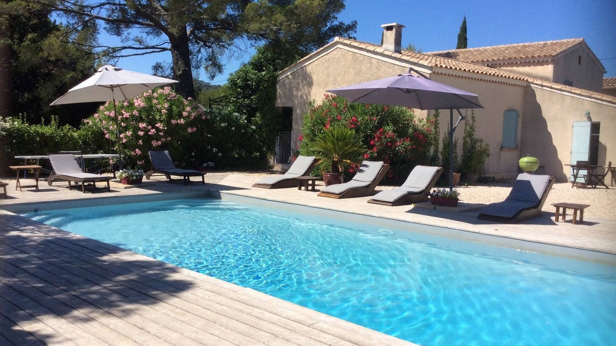 Le Castellet Villa | CIRCUIT DU CASTELLET Villa rental with heated pool, 7km from the beach