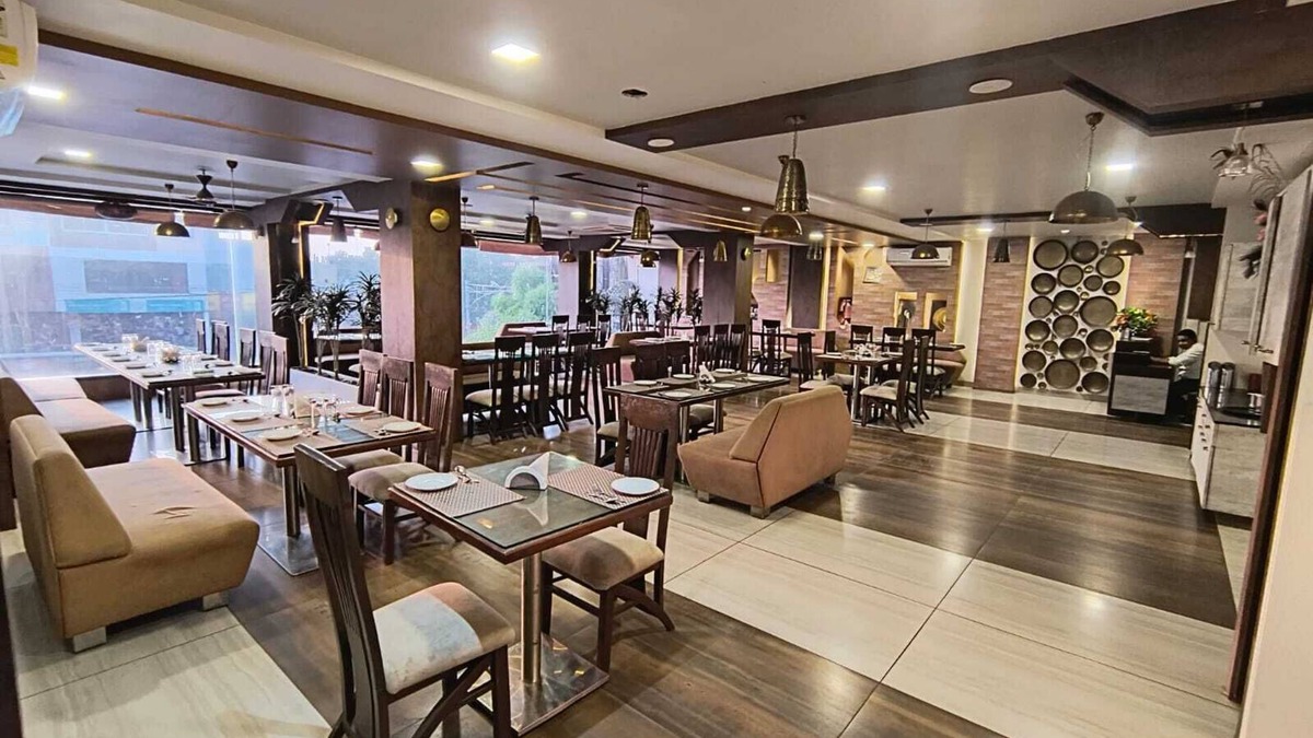 Guna Hotel | Citrus Prime Greens by Samarsingha's