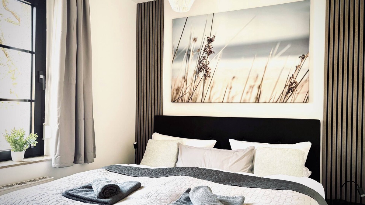 Osnabrueck Apartment | City Apartment Osnabrück - including parking & WiFi, kitchen with dishwasher