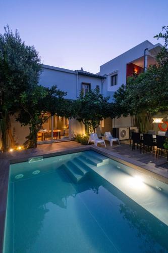 Kalamata Villa | City Cottage - Kalamata Villas