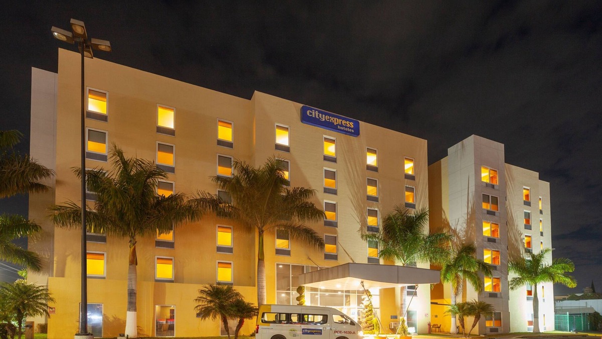 Celaya Hotel | City Express by Marriott Celaya Parque