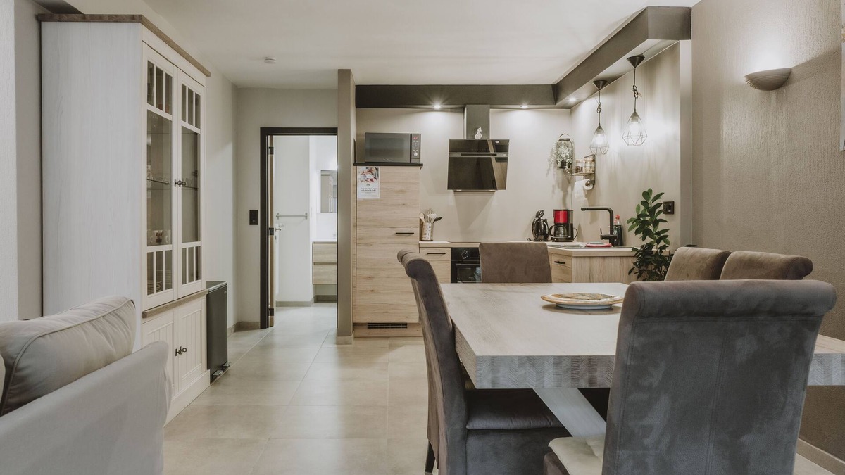 La Roche-en-Ardenne Apartment | City rock: bright new 2bed/2bath downtown apartment
