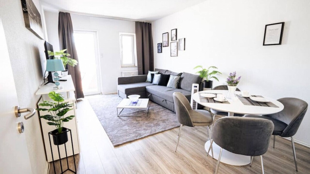 Mannheim City Centre Apartment | City Suite 5 Min to HBF