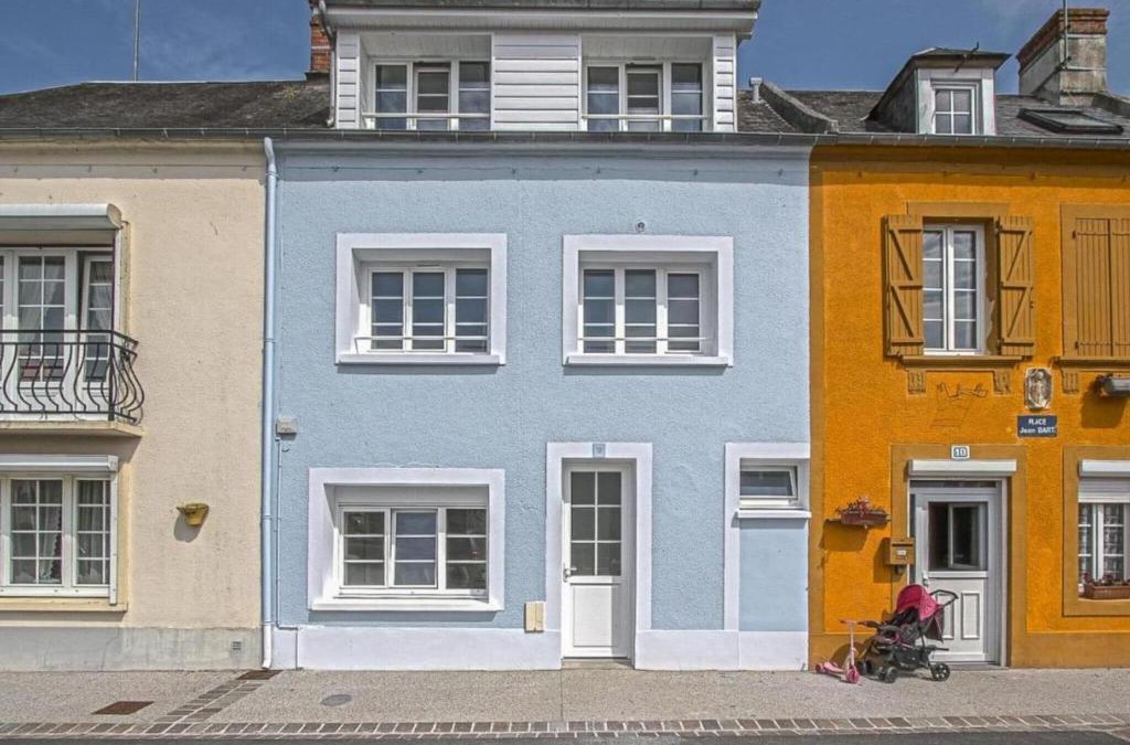 Isigny-sur-Mer House | City View Family Retreat