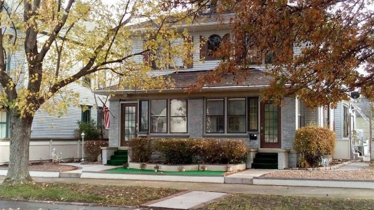 New Albany Apartment | CityPlex Studio #3, 1st fl. unit