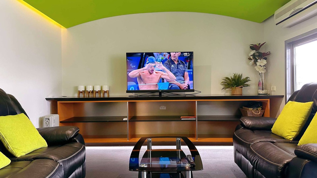 North Hobart House | Cityside Beautiful Lodge - close to City & Airpor