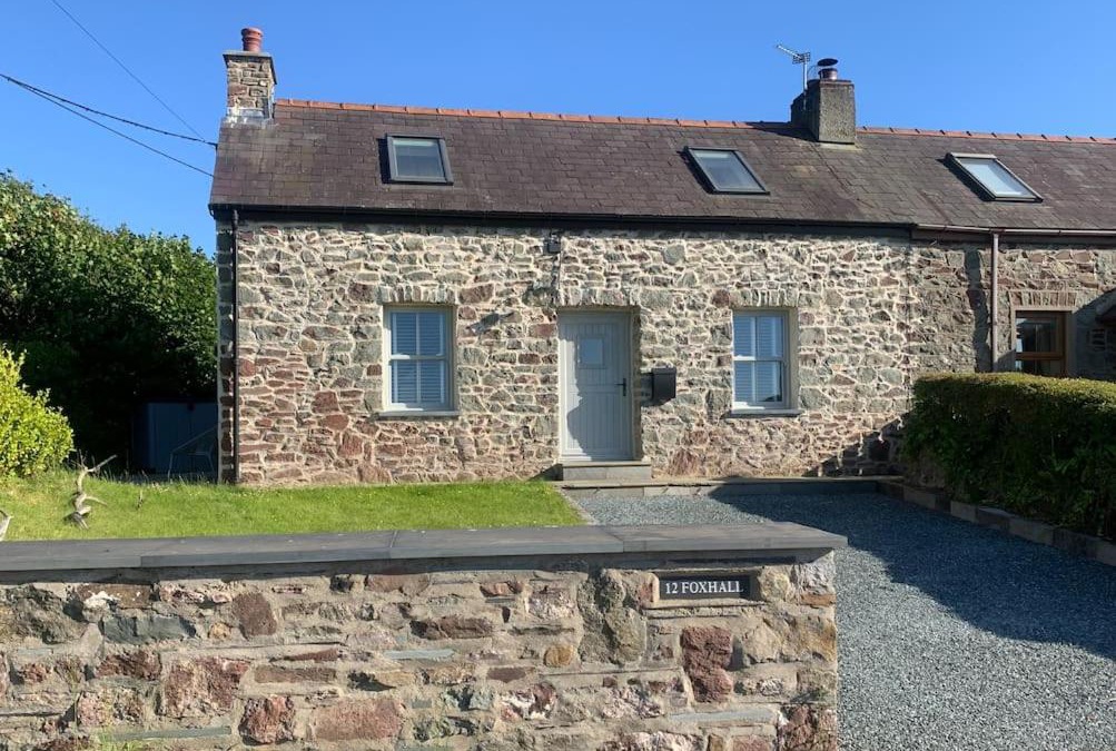 Haverfordwest Apartment | “Clare’s Cottage” - As seen on TV