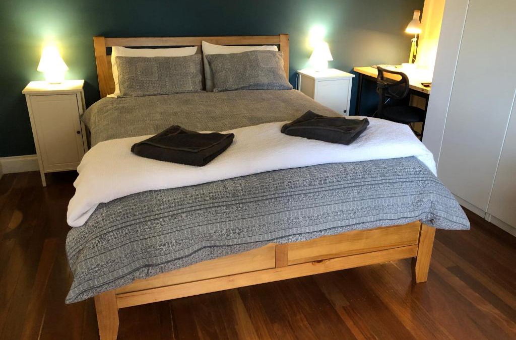 Andrews Apartment | Clare to Spalding character escape