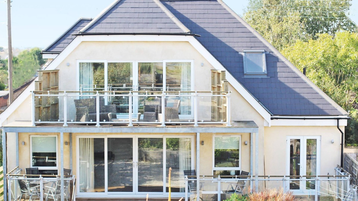 New Romney House | Claremont Beach House - Luxurious Contemporary Beach House on Kent's South Coast