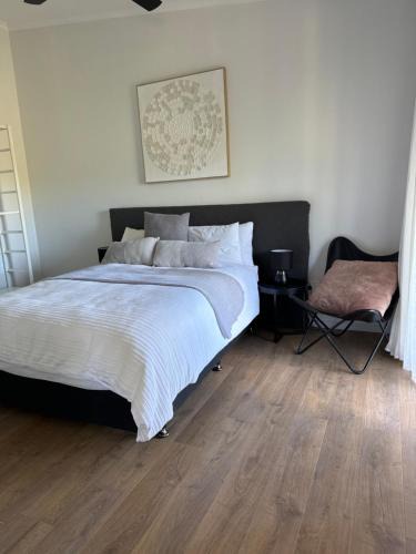 Clarendon Villa | Clarendon Country Cottage private retreat