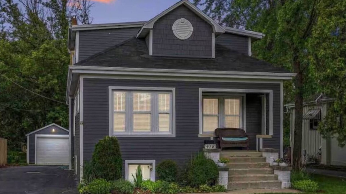 Clarendon Hills House | Clarendon Hills Top Floor