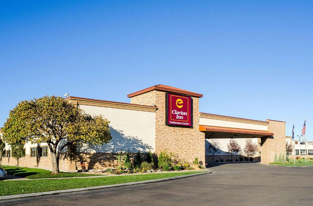 Garden City Hotel | Clarion Inn Garden City
