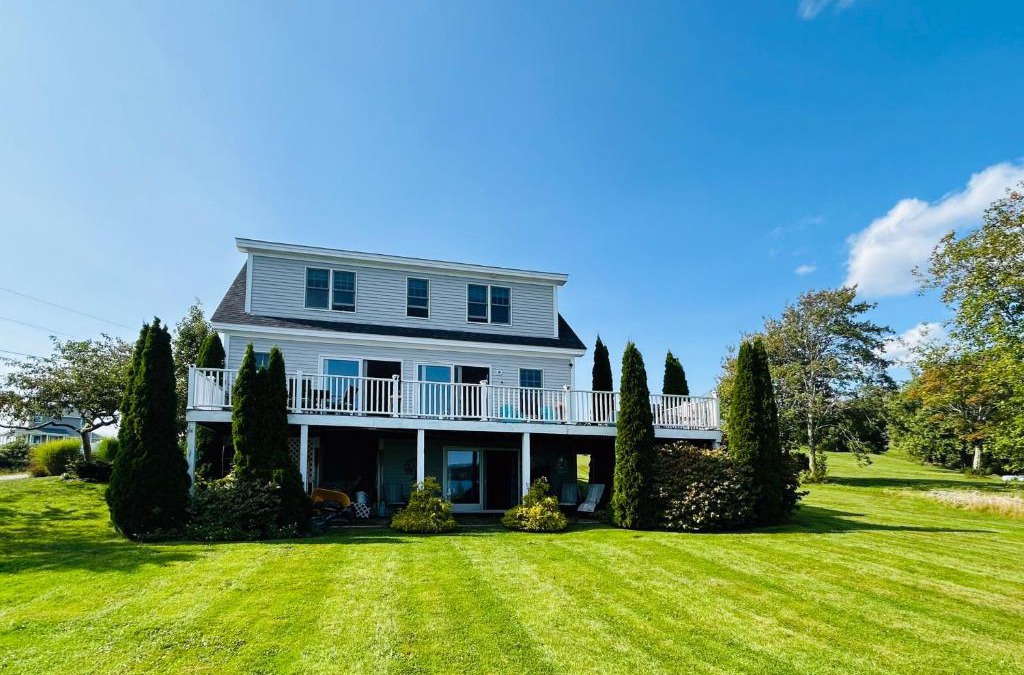 Harpswell House | Clark Cove