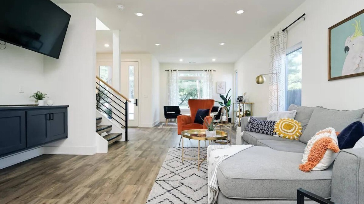 Fayetteville House | Clarkwood | 1.5 Miles From DT & UofA