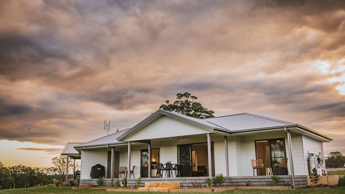 Clarence Town Cottage | Clarries's Green Farm Stay - The Dairy