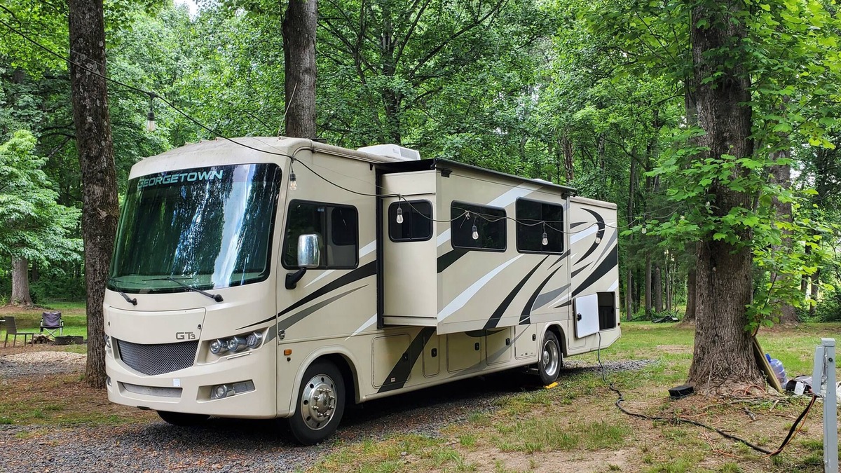 Clifton House | Class A RV on a private 5 Acre Property with RV campsite and trail.