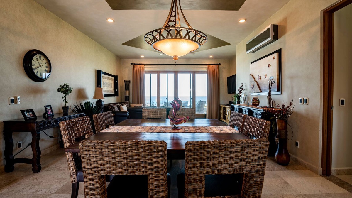 Cerritos Apartment | Classic and comfy upper condo at Sol Pacífico Cerritos