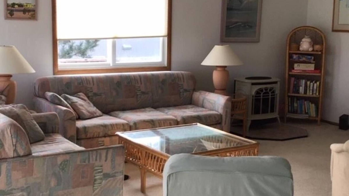 Barnegat Light House | CLASSIC BEACH HOME with HOT TUB!