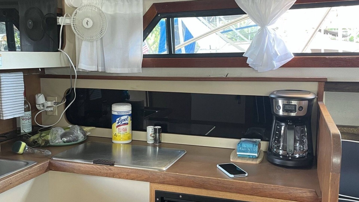 Inver Grove Heights Boat Rental | Classic boat