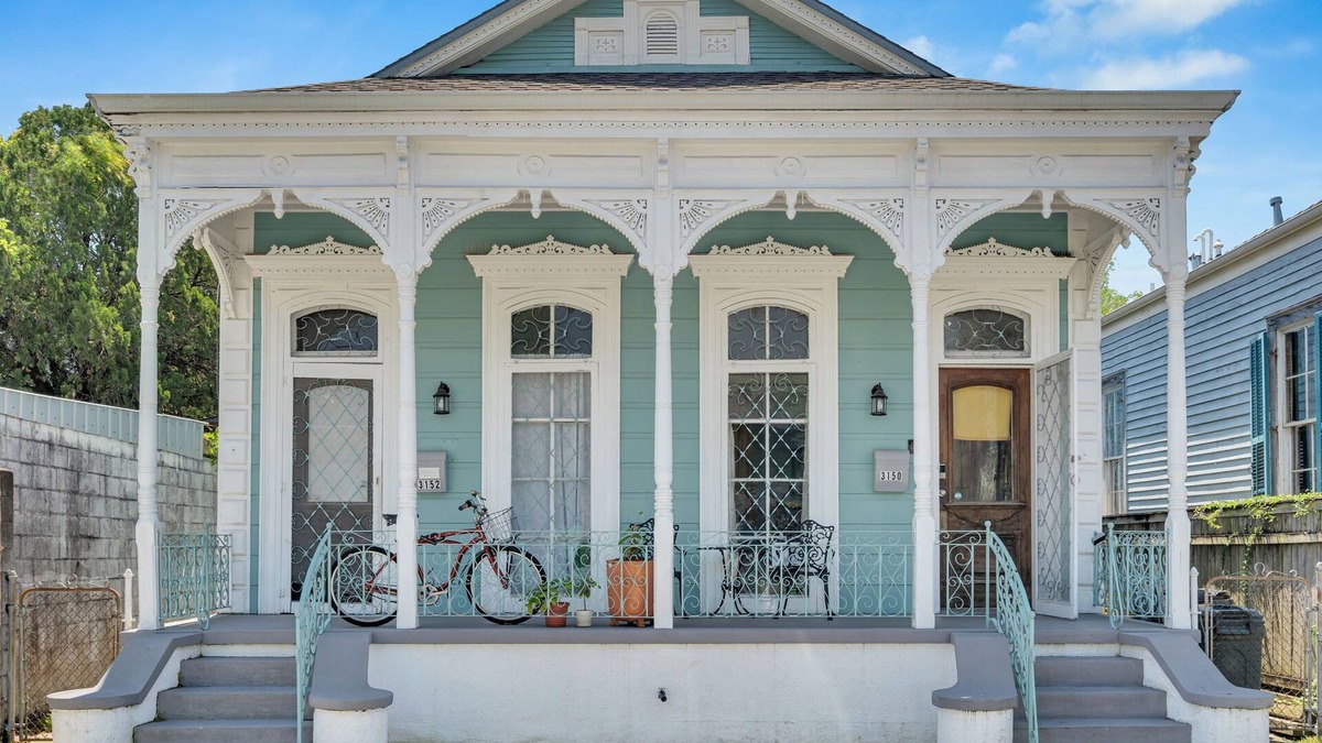 Bywater Apartment | Classic Bywater Shotgun Suite/great location in perfect neighborhood