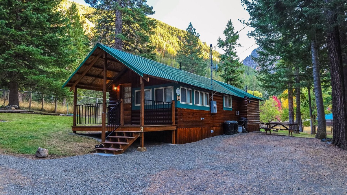Joseph House | Classic Cabin w/Gas Fireplace & Large Yard - Walk to the Lake, Dogs Welcome