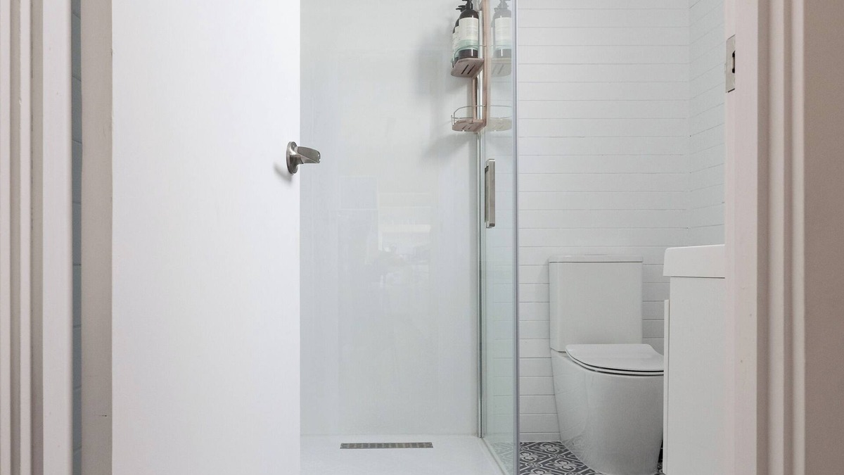 South Launceston House | Classic Cottage: Near CBD, Hospital & Parking