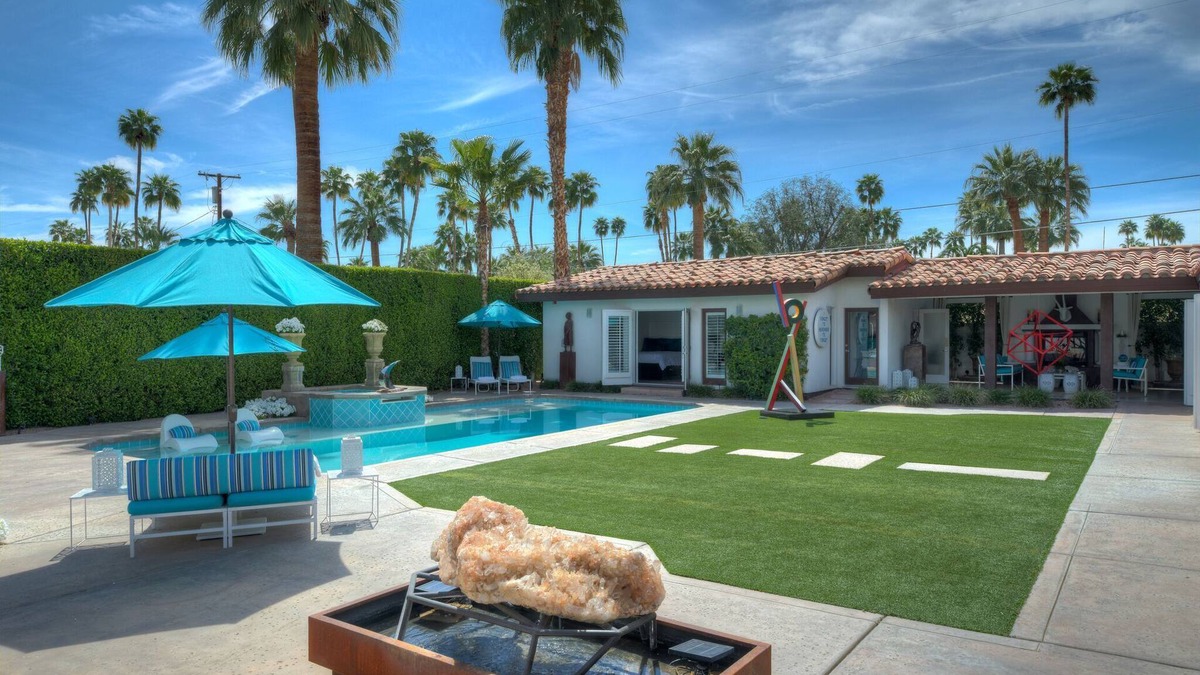 Tahquitz River Estates House | CLASSIC MEETS CONTEMPORARY - Guest House in high-end Private Mini-Estate