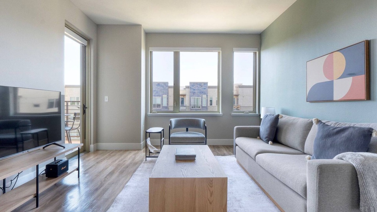 Mountain View Apartment | Classic Mountain View 2BR w/Gym & Pool, nr Restaurants, by Blueground