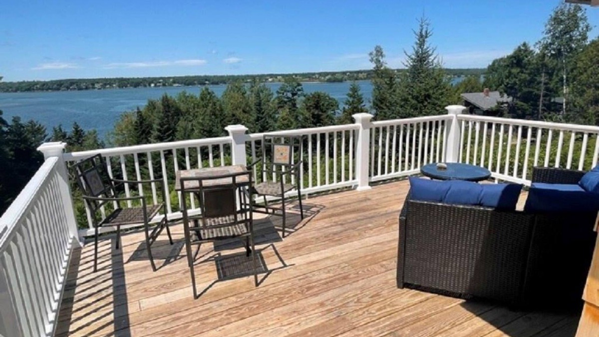 Orrs Island Cottage | Classic Orr’s Island, Maine Cottage, sleeps 4, 1 Bath, Stunning ocean views. New Listing !
