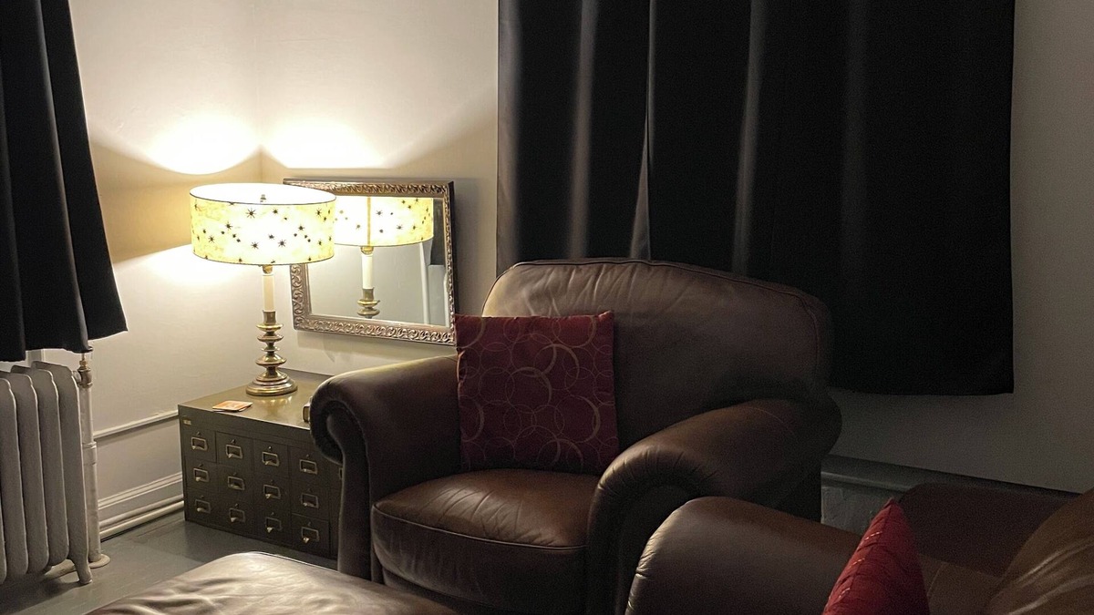 Boone Apartment | Classy Retro Suite "Preferred Partner of Rail Explorers" Pets OK
