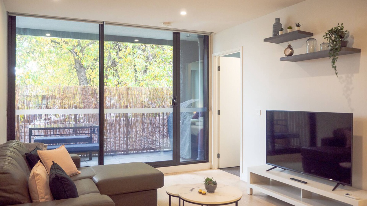 Brighton House | Classy & Spacious 2 Bedroom, 2 Bathroom (En Suite)