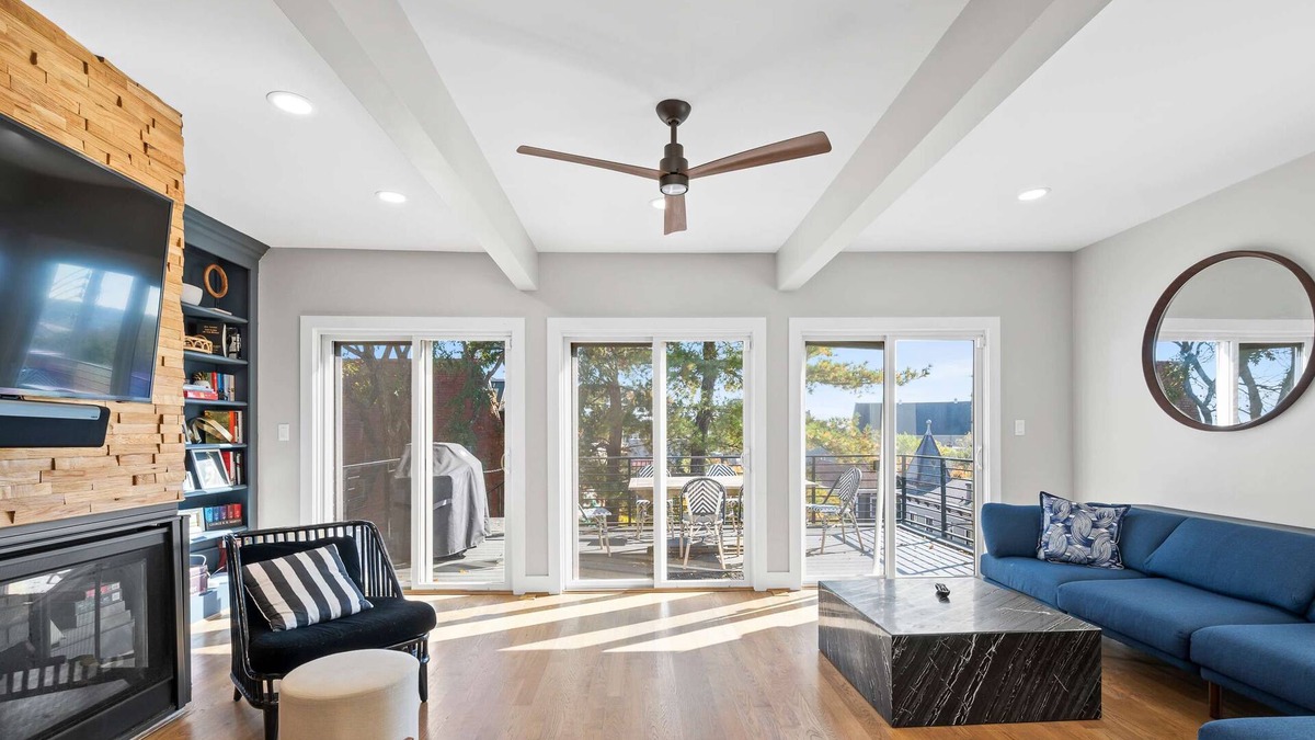 Mount Adams House | Clawfoot Tub, Next to Monastery Wedding Venue, 3BR