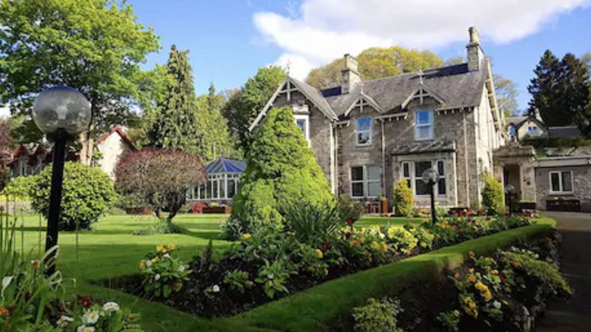 Pitlochry Apartment | Claymore Guest House and Apartments
