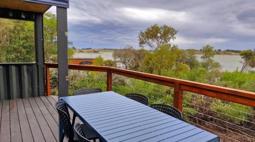 Alexandrina Villa | Clayton Bay Riverside Holiday Park