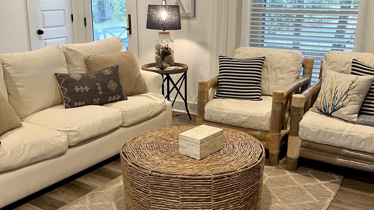 Pine Knoll Shores House | Clean, affordable, and a short walk to the beach!
