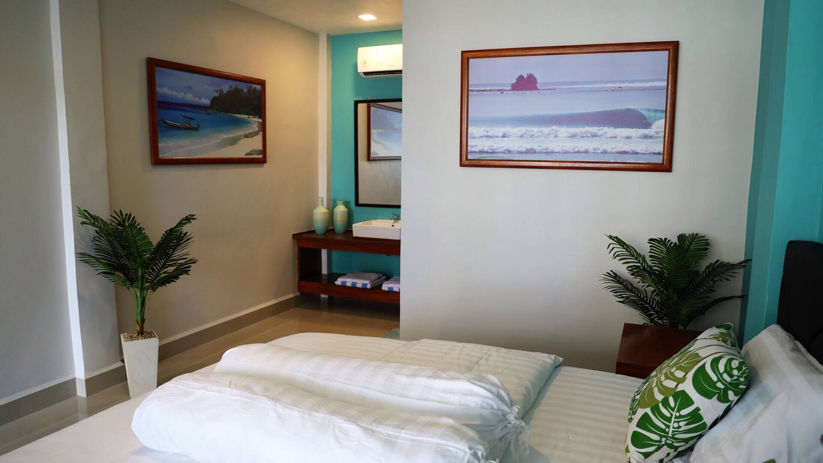 Nias Resort | Clean and comfortable standard room with garden view