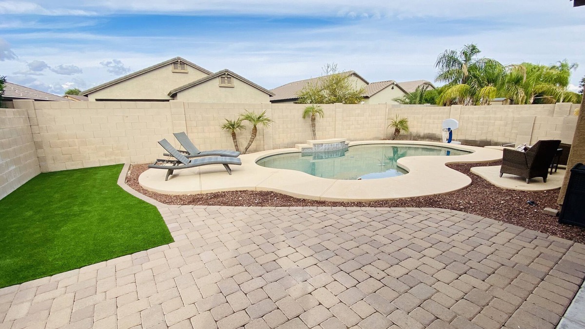 Crossriver House | Clean and Cozy Desert Escape🏜 Close to Spring Training ⚾️ POOL⛱