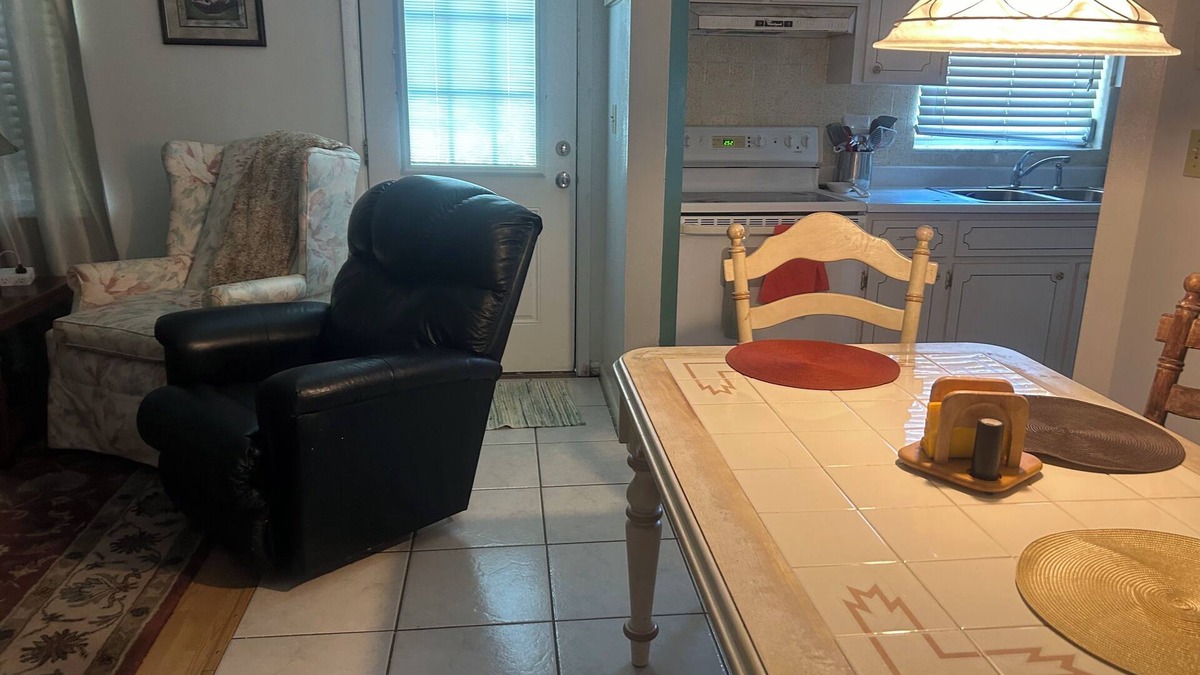 Sebring Villa | Clean and Cozy in downtown Sebring